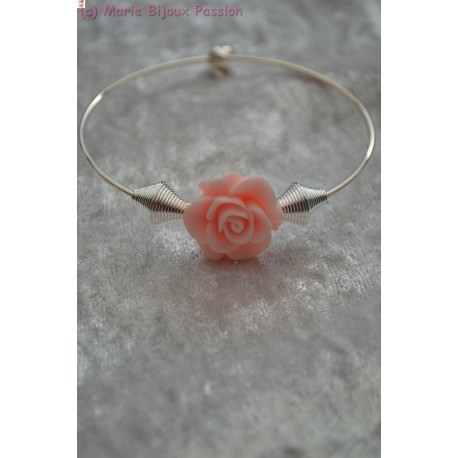 Bracelet fleur rose pêche