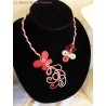 Collier en fil alu papillon rouge